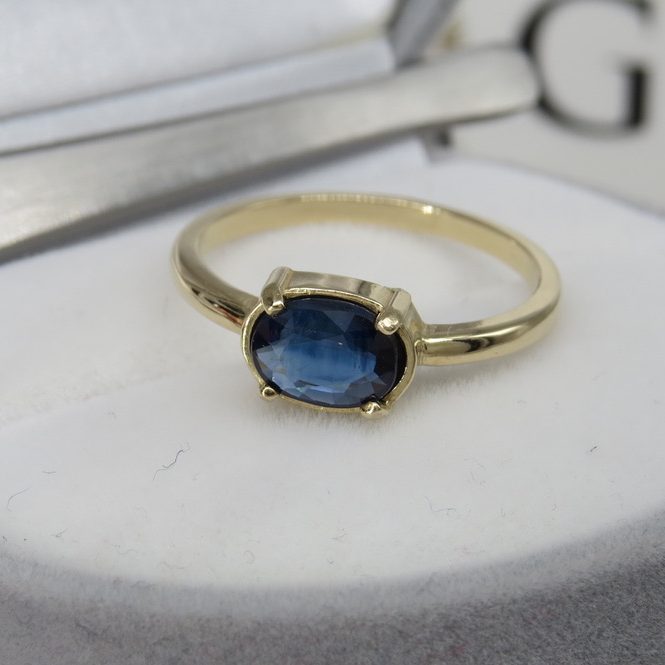 GIA Certified Australian Sapphire GIA Certified Australian Sapphire